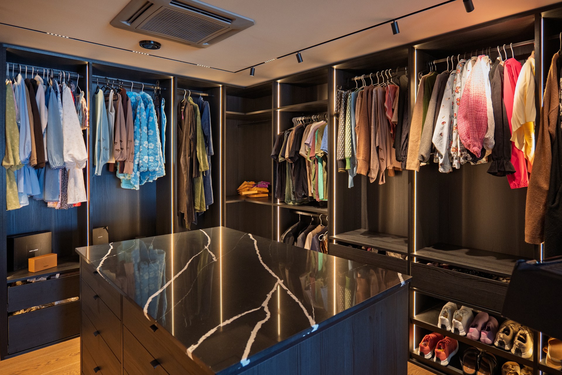 Sara Emilie Designa Garderobe 