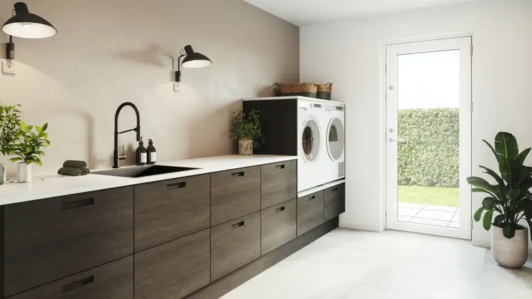 Nature by Designa brygger i rustikk mørk eik